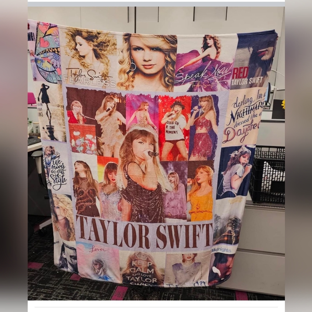 Taylor Swift blanket